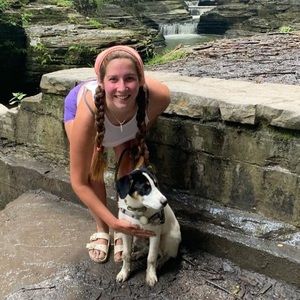 Meet your Posher, Val